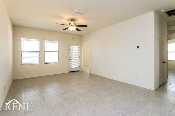 Building Photo - 35480 W San Capistrano Ave