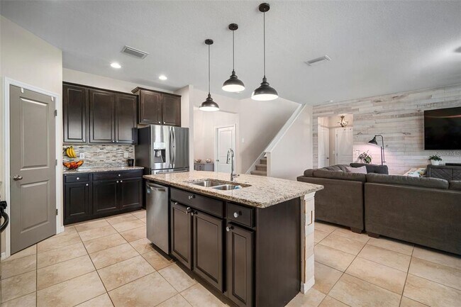 Building Photo - 6413 Triton Ln