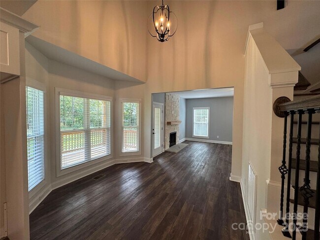 Building Photo - 3011 Waxhaw Crossing Dr