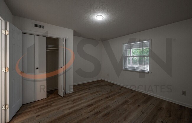 Building Photo - Spacious 2BR, 2BA Condo in Desirable Chapel Hill Community