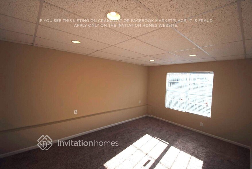 Building Photo - 4088 Water Hole Ct