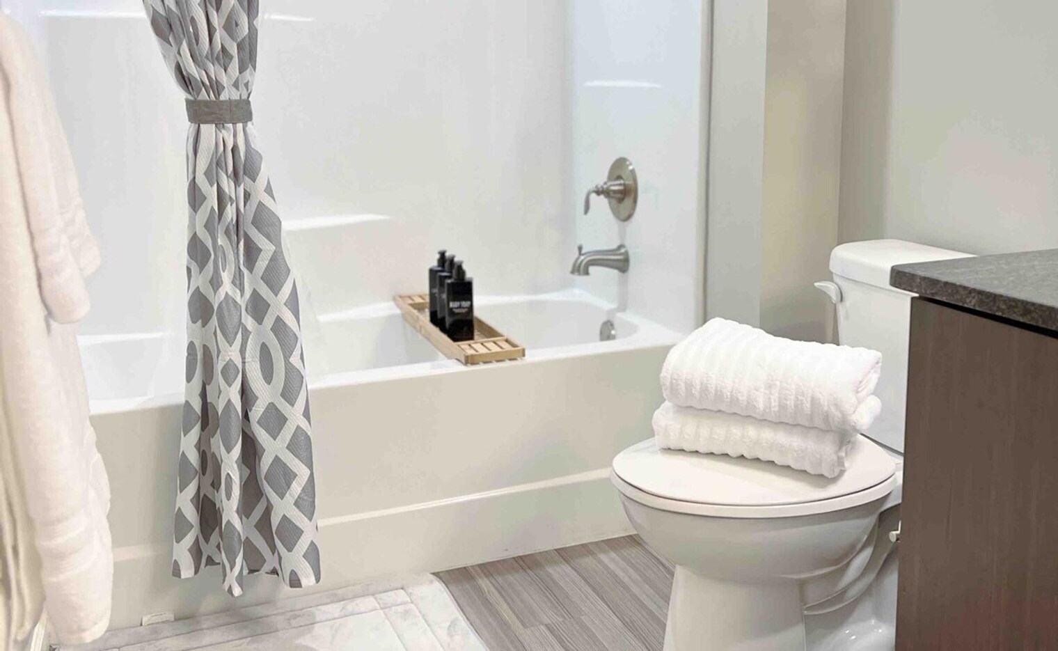 Building Photo - 12800 Corporate Hill Dr