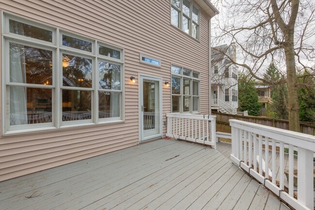 Building Photo - 317 W College Ter