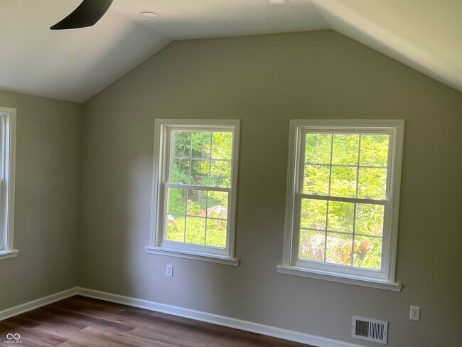 Building Photo - 32 Cricket Knoll Ln