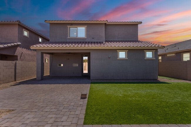 Building Photo - Two homes in one!