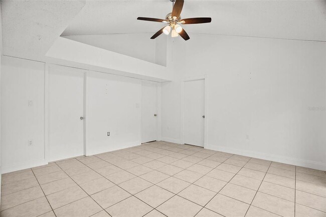 Building Photo - 15005 Noon Ct