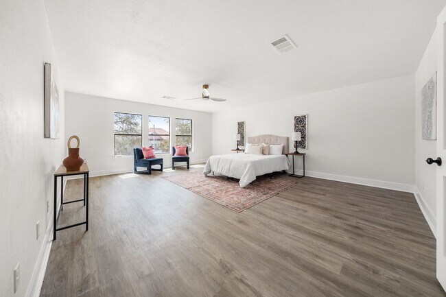 Building Photo - Stunning 3/BR, 2/BA Modern Rental Home – A...