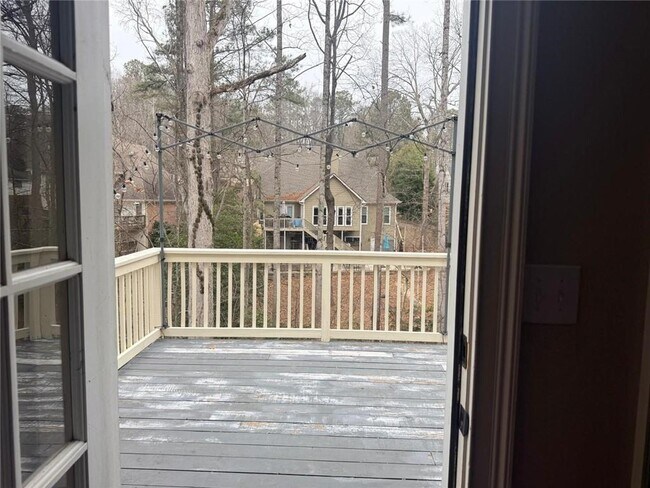 Building Photo - 3575 Goldenrod Dr