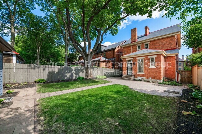 Building Photo - 322 Wilber Ave
