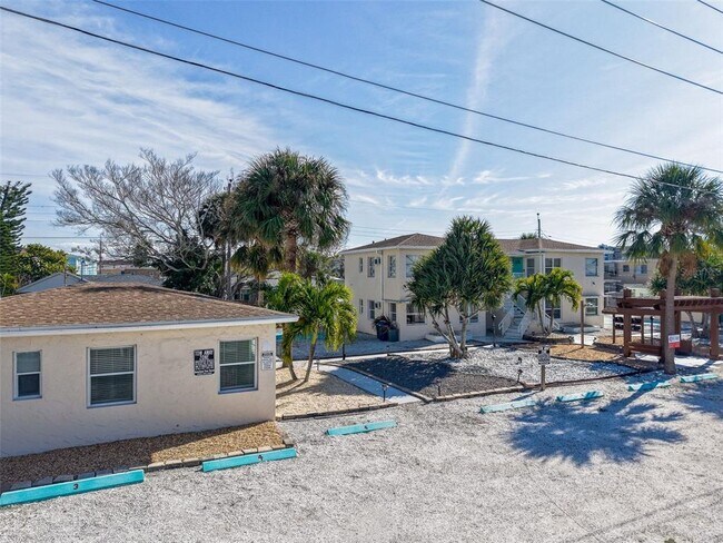 Building Photo - 115 145th Ave