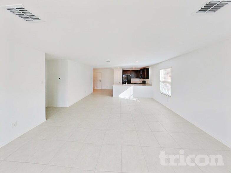 Building Photo - 8412 Bell Rdg Ln