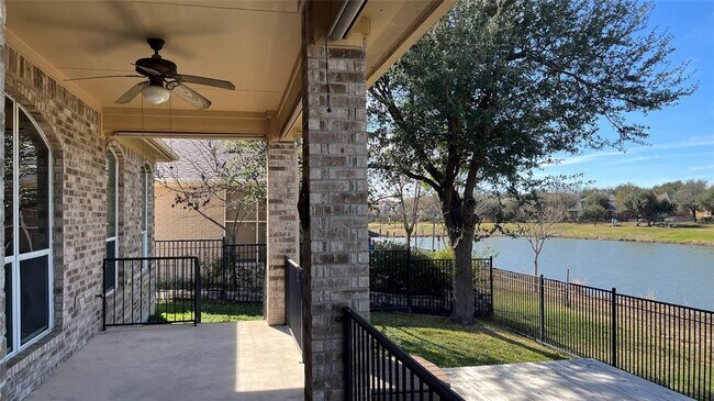 Building Photo - 764 Bent Wood Pl