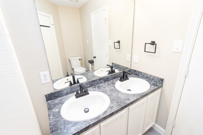 Building Photo - 24219 Wild Horses Ln