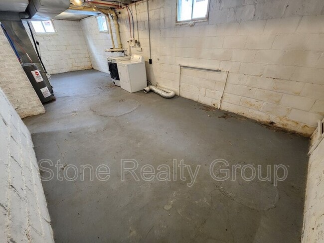 Building Photo - 1417 S 19th St