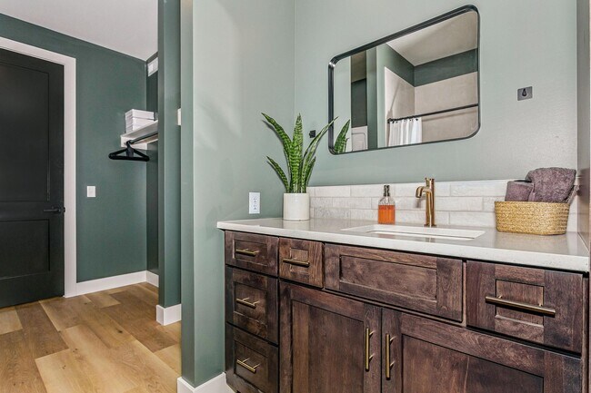 Building Photo - MOVE IN SPECIAL: MOVE IN BY APRIL 1, GET $1000 credit towards rent and/or monthly fees!