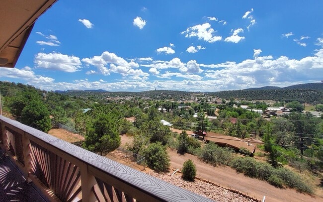 Building Photo - Three Bedroom with Amazing Views