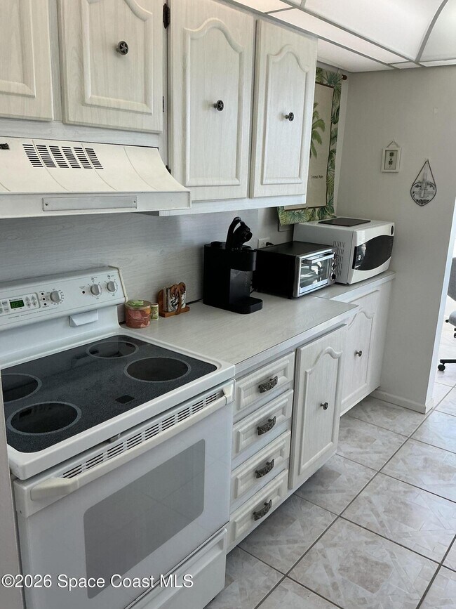 Building Photo - 4700 Ocean Beach Blvd