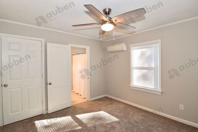 Building Photo - 2 Bedroom House For Lease in South Augusta