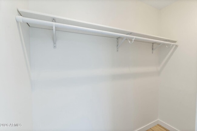 Building Photo - 1337 E Polk St