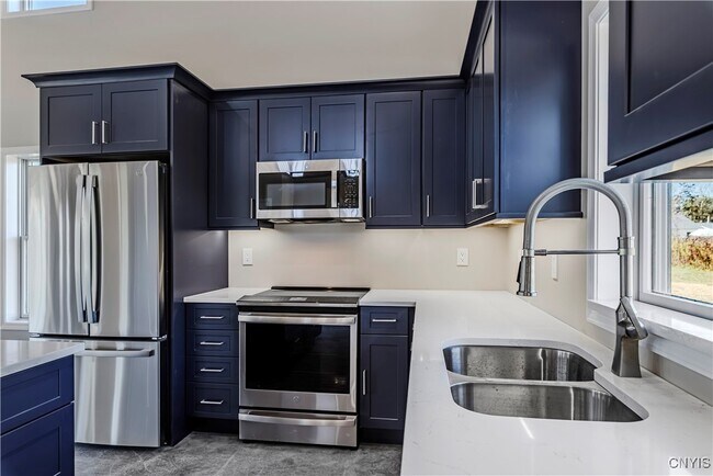 Building Photo - 118a Kirkland Ave