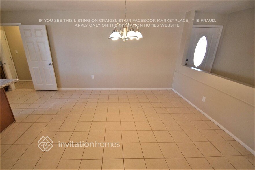 Building Photo - 4832 W Catalina Dr