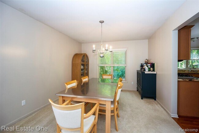 Building Photo - 3481 Castlewood Ct