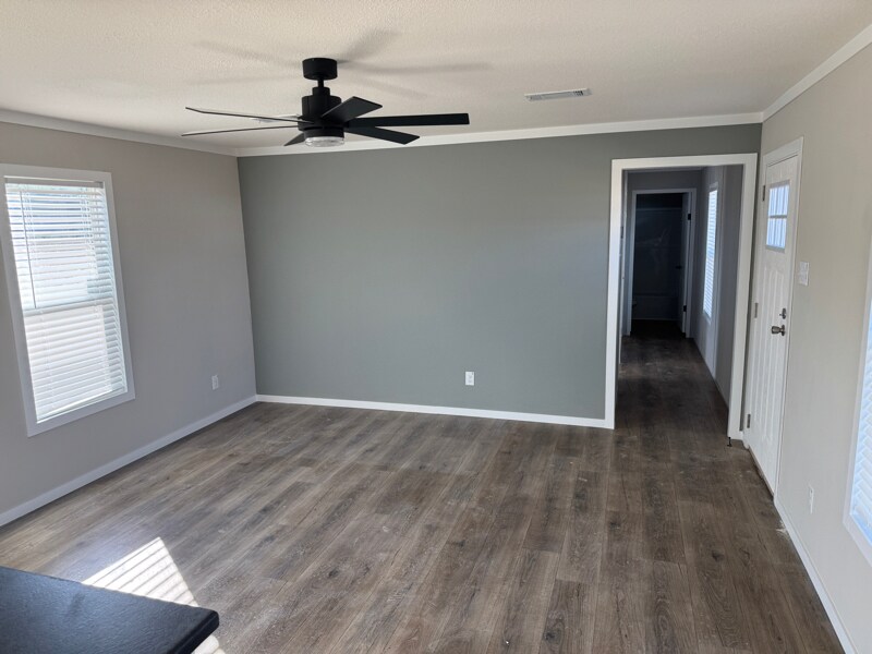 Building Photo - 350 Patriot Ln