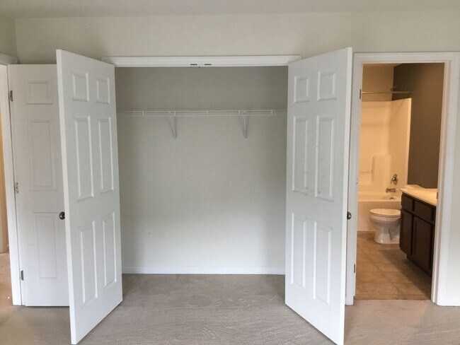 Building Photo - 3030 Meridian Cmns