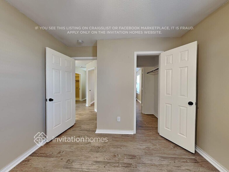 Building Photo - 830 Randall Rd