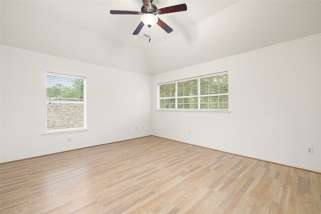Building Photo - 23218 Colony Green Dr