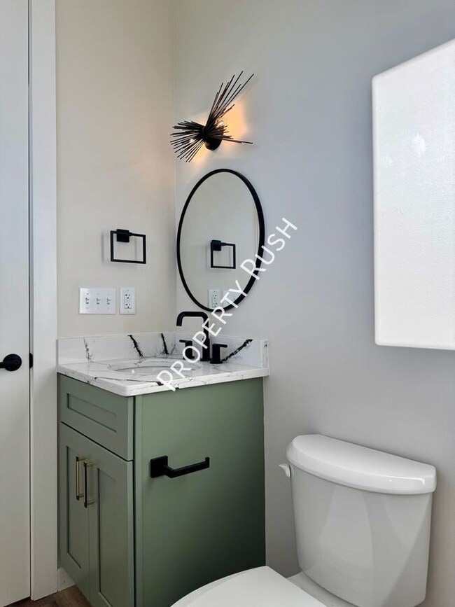 Building Photo - 1865 Zeta Way