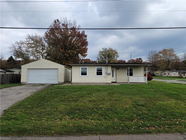 Primary Photo - 400 Idaho Ave