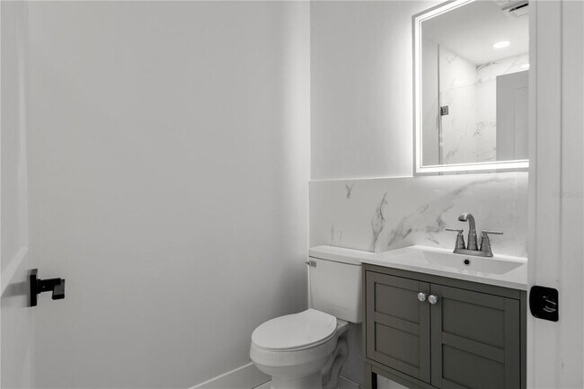 Building Photo - 4120 W North A St