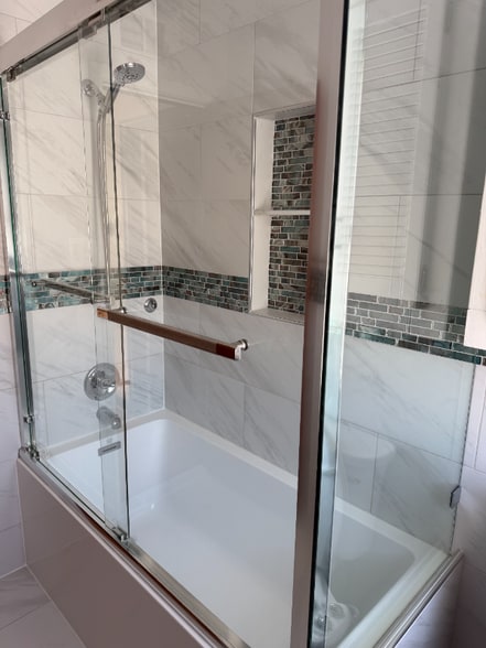 Building Photo - 5209 Mineola Rd