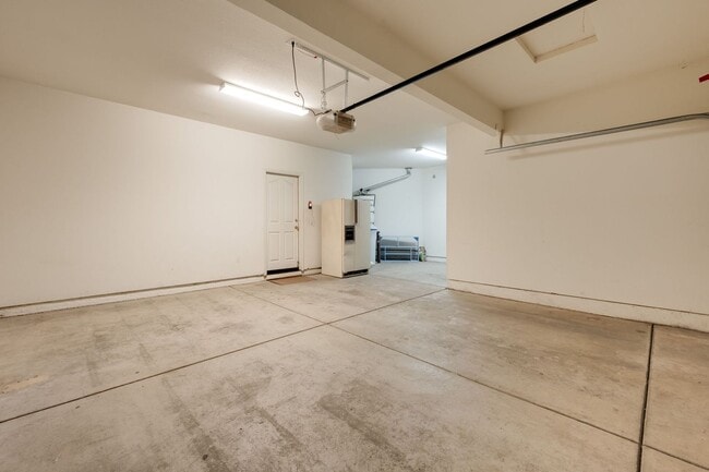 Building Photo - 9538 Fox Wind Ct