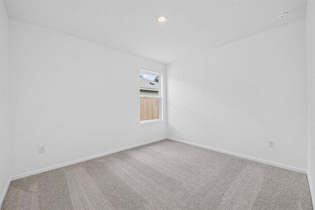 Building Photo - 25568 Rose Creek Dr