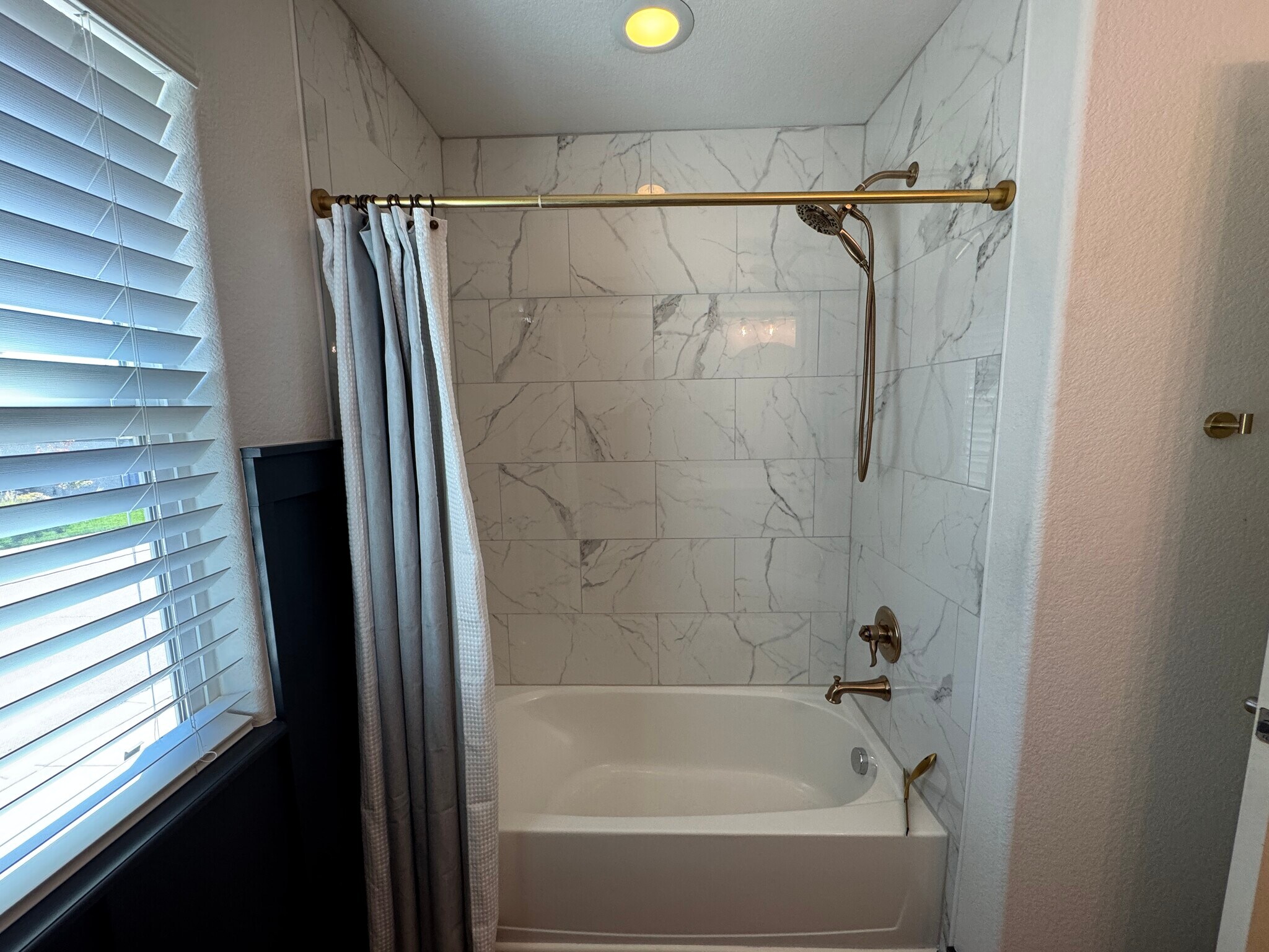 Building Photo - 977 Salmon Pond Way