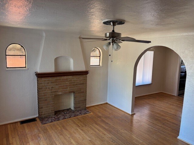Living Room from front door looking in - 330 Geneva Dr
