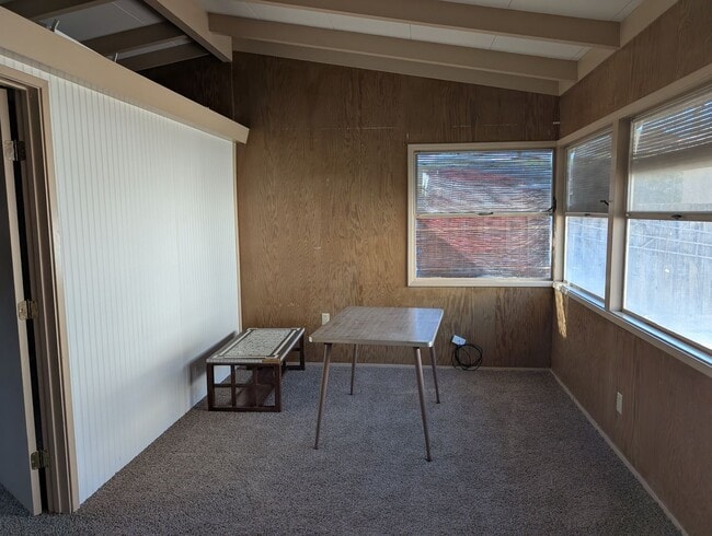 Building Photo - Taylor Wheeler built Fresno High Area home offering wonderful amenities + separate 1 bedroom suite.