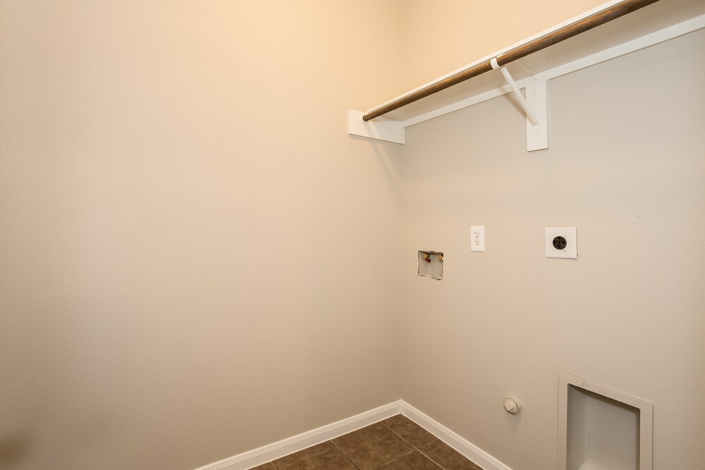 Building Photo - 6015 Starbrook Creek Dr