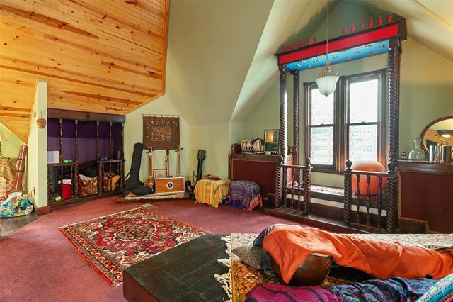 Building Photo - 327 S Edgefield Ave