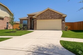 Building Photo - 32706 Oak Heights Ln