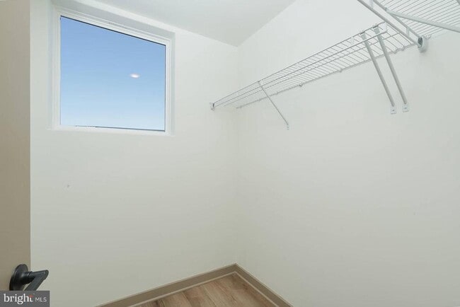 Building Photo - 710 Iron Frg Rd