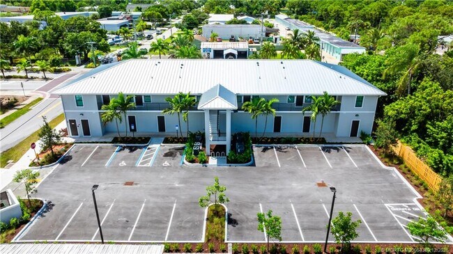 Building Photo - 3375 SW Mapp Rd