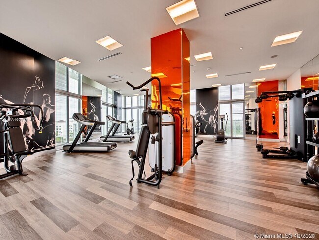 Building Photo - 2000 Metropica Way