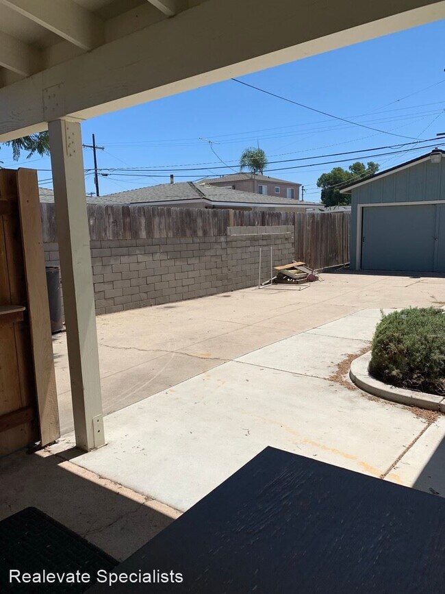 Building Photo - 3 br, 2 bath House - 6929 Saranac Street