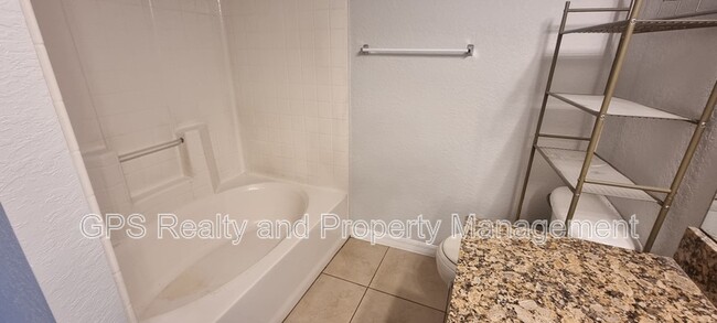 Building Photo - 837 Grand Regency Pointe