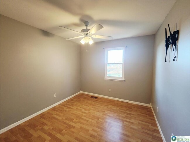 Building Photo - 241 Willow St