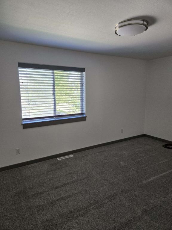 Building Photo - 3302 Laredo Dr