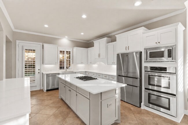 Building Photo - 2822 Taylorcrest
